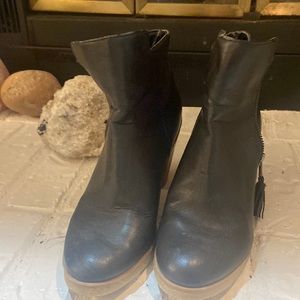 American outfitter boots